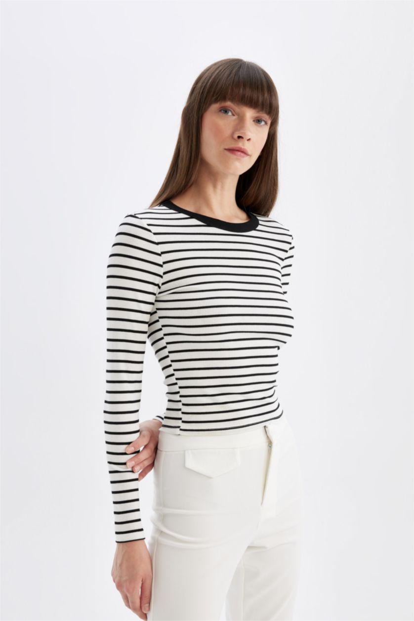 Kadın Siyah Slim Fit Dar Kesim Çizgili Uzun Kollu Tişört