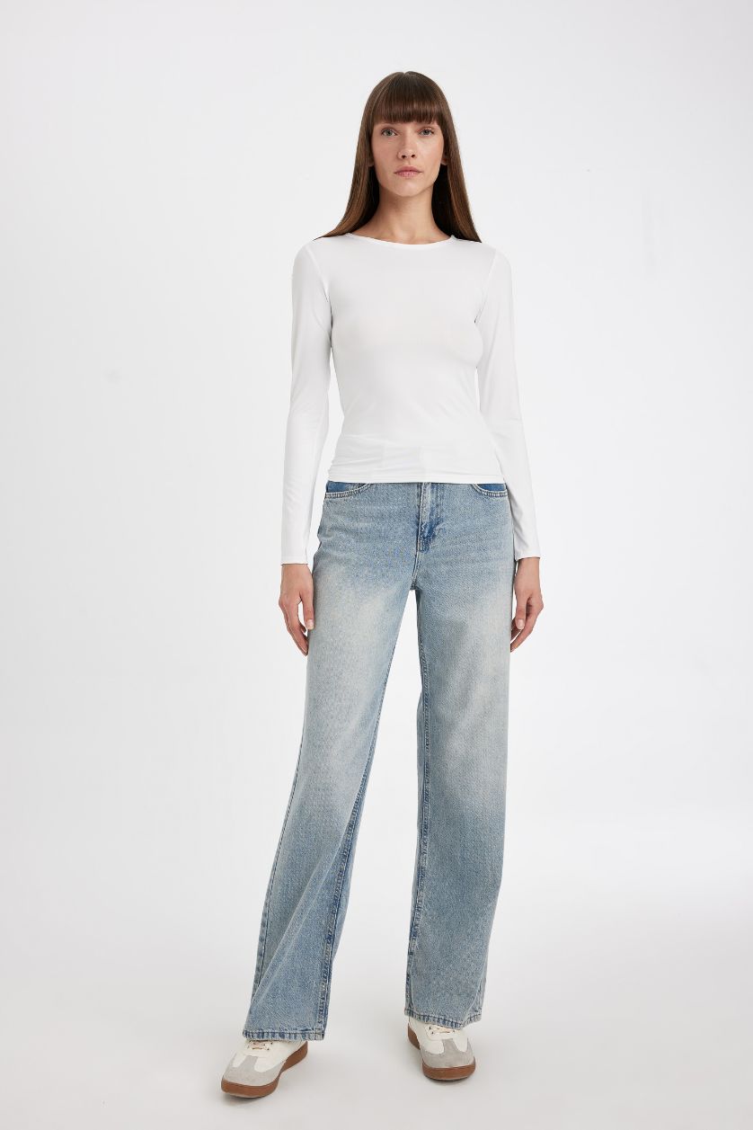 Kadın Beyaz Beyaz Slim Fit Dar Kesim Bisiklet Yaka Basic Düz Uzun Kollu Tişört