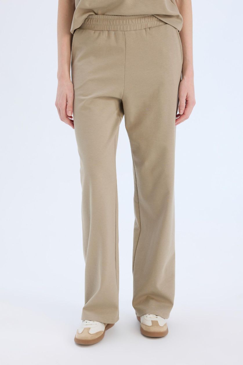 Kadın Açık Vizon Wide Leg Geniş Paça Eşofman Altı Beli Lastikli Cepli Basic Düz