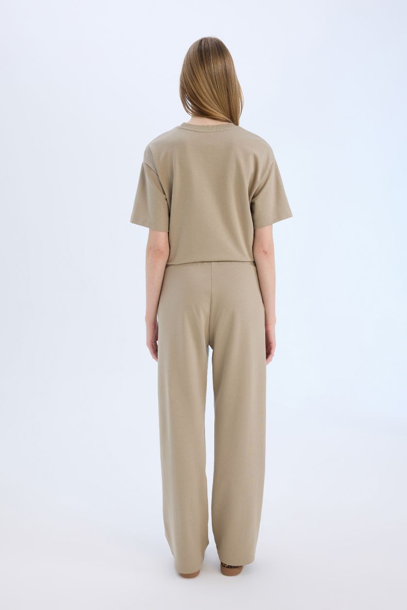 Kadın Açık Vizon Wide Leg Geniş Paça Eşofman Altı Beli Lastikli Cepli Basic Düz