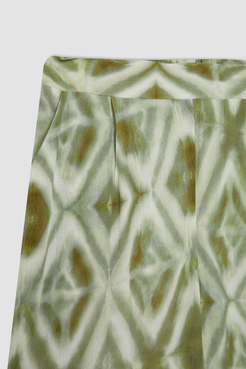 Kadın Yeşil Relax Fit Viskon Kumaş Pantolon Desenli Cepli Geniş Paça Krinkıl