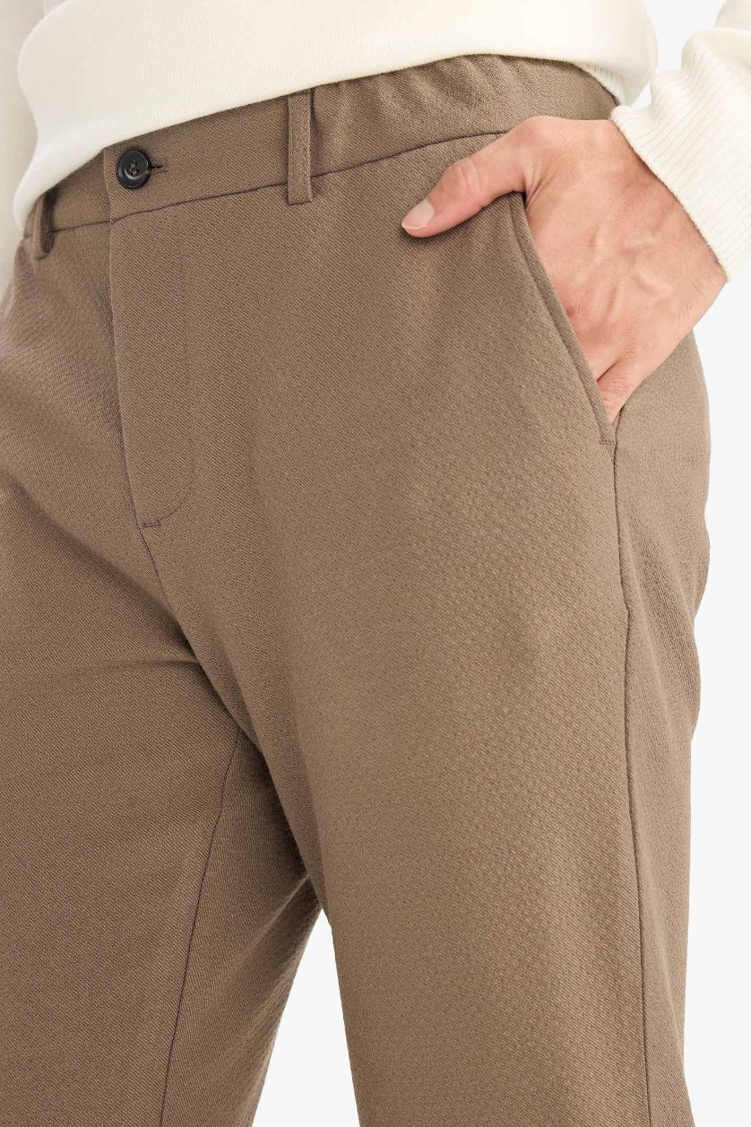 HOMME Kaki Pantalon en tissu froissé Coupe droite