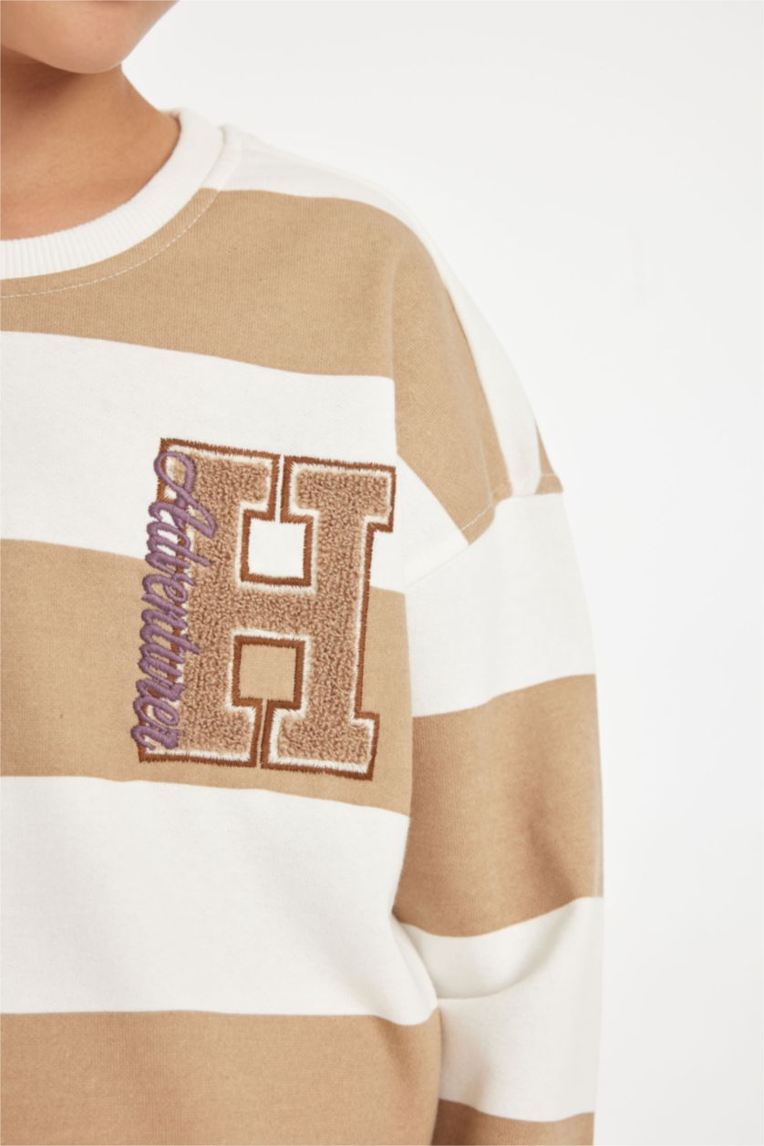 Kız Çocuk - Genç Kız Bej Relax Fit Bisiklet Yaka Nakışlı Sweatshirt Kız Çocuk