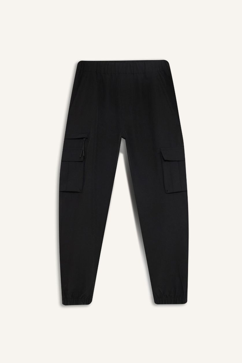 Erkek Siyah Sporcu Jogger Eşofman Altı Slim Fit Dar Kesim Dokuma Kargo Cepli Standart Paça