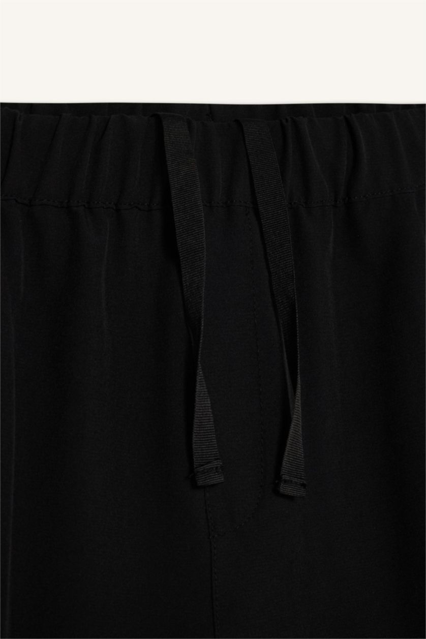 Erkek Siyah Sporcu Jogger Eşofman Altı Slim Fit Dar Kesim Dokuma Kargo Cepli Standart Paça