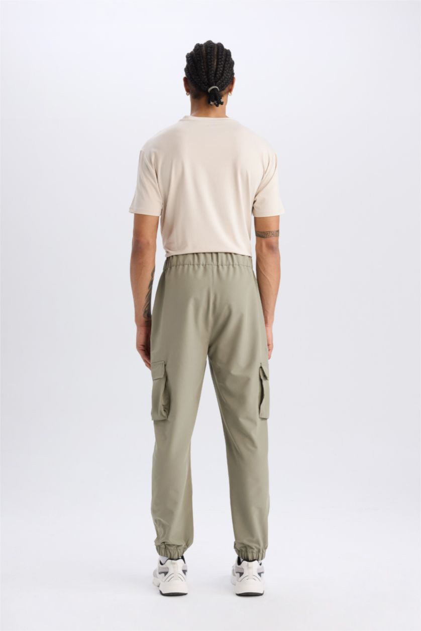 Erkek Açık Haki Sporcu Jogger Eşofman Altı Slim Fit Dar Kesim Dokuma Kargo Cepli Standart Paça