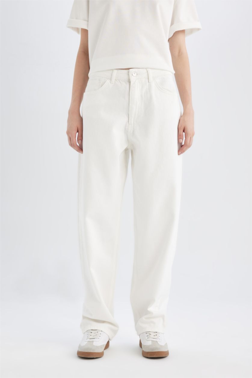 WOMAN White Balloon Fit Baggy High Waist Long Jeans