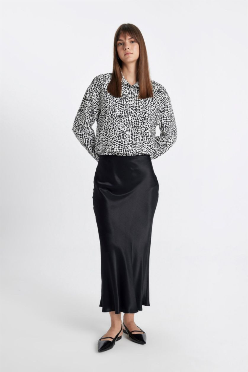 Kadın Siyah A Kesim Basic Düz Saten Maxi Etek