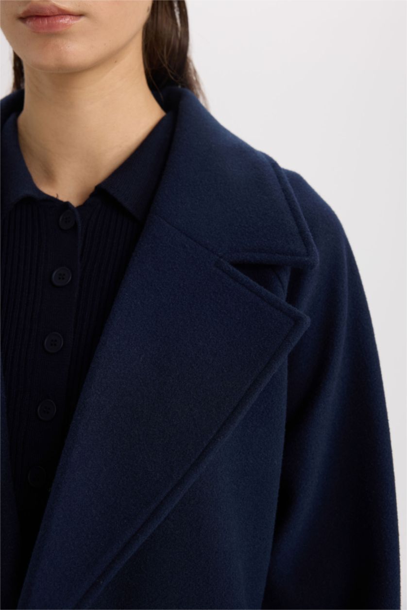 Kadın Lacivert Regular Fit Ceket Yaka Düğmeli Cepli Apoletli Kemerli Uzun Kaşe Kaban