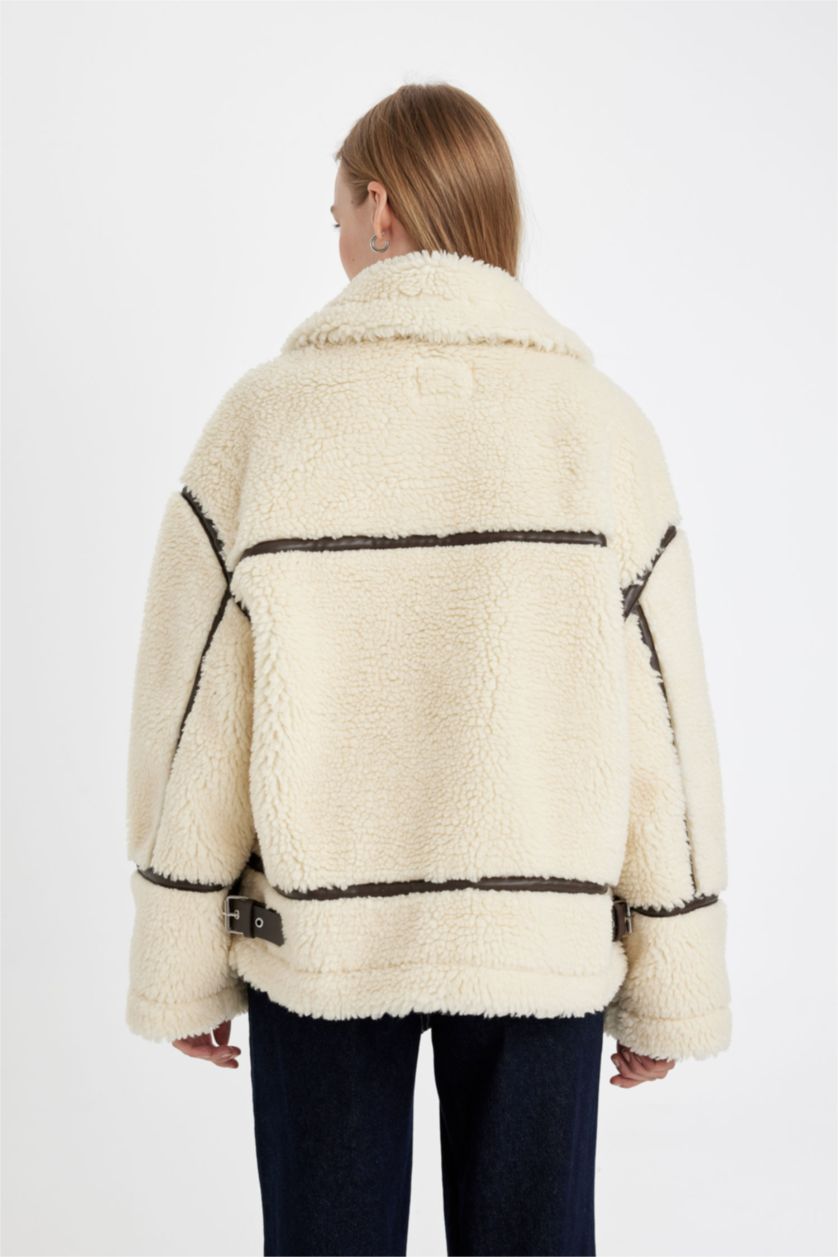 Kadın Ekru Pelüş Suni Kürk Mont Polo Yaka Fermuarlı Cepli