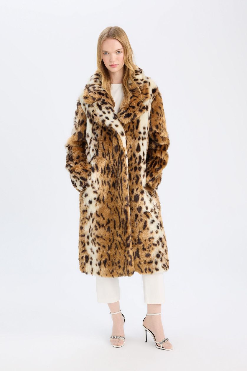 Kadın Camel Relax Fit Leopar Desenli Ceket Yaka Cepli Uzun Suni Kürk Kaban