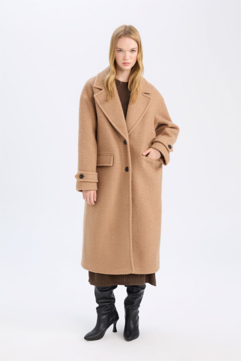 Kadın Camel Regular Fit  Uzun Kaşe Kaban Apoletli Ceket Yaka Cepli Düğmeli