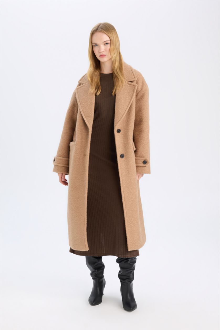 Kadın Camel Regular Fit  Uzun Kaşe Kaban Apoletli Ceket Yaka Cepli Düğmeli