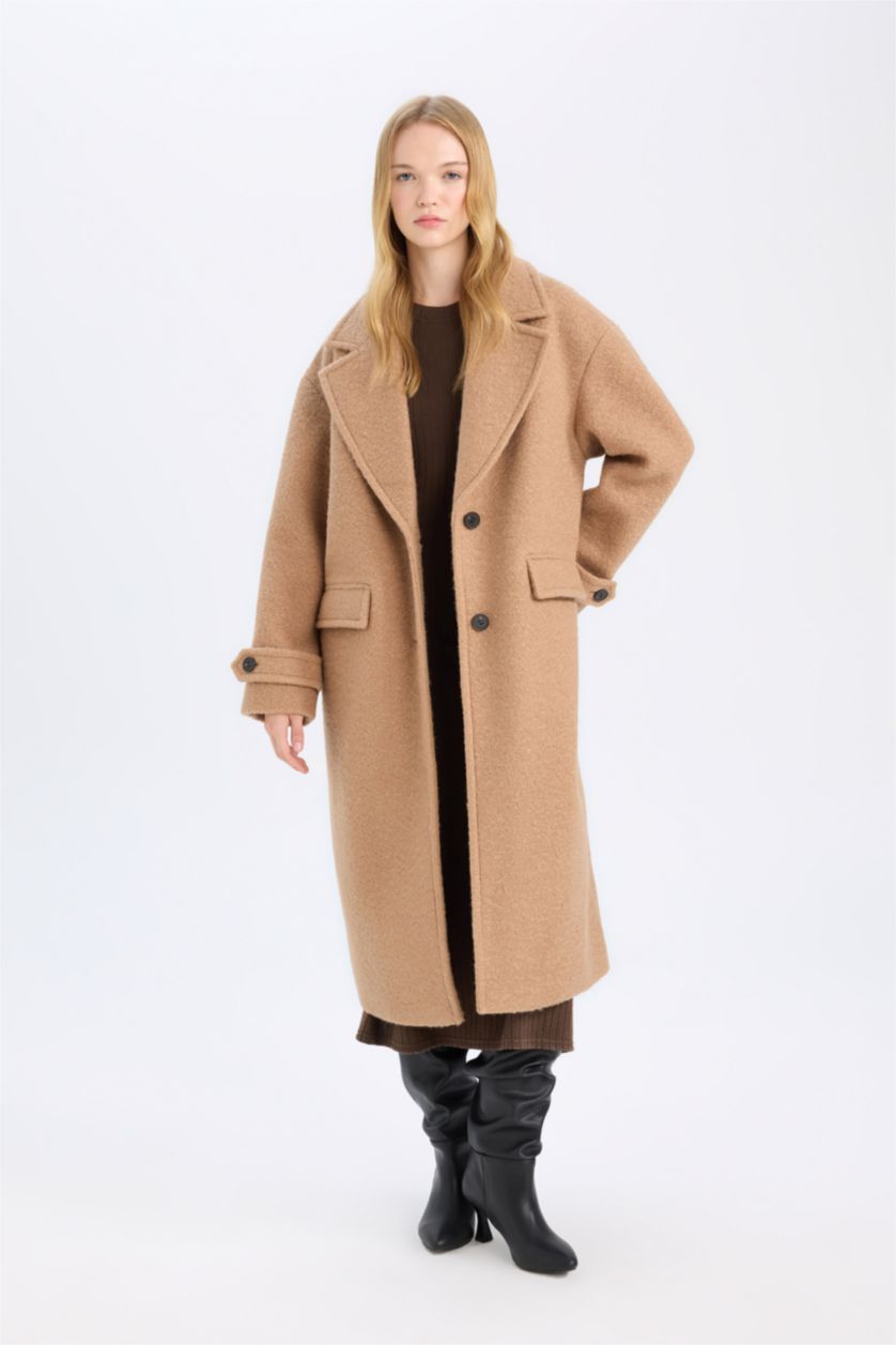 Kadın Camel Regular Fit  Uzun Kaşe Kaban Apoletli Ceket Yaka Cepli Düğmeli