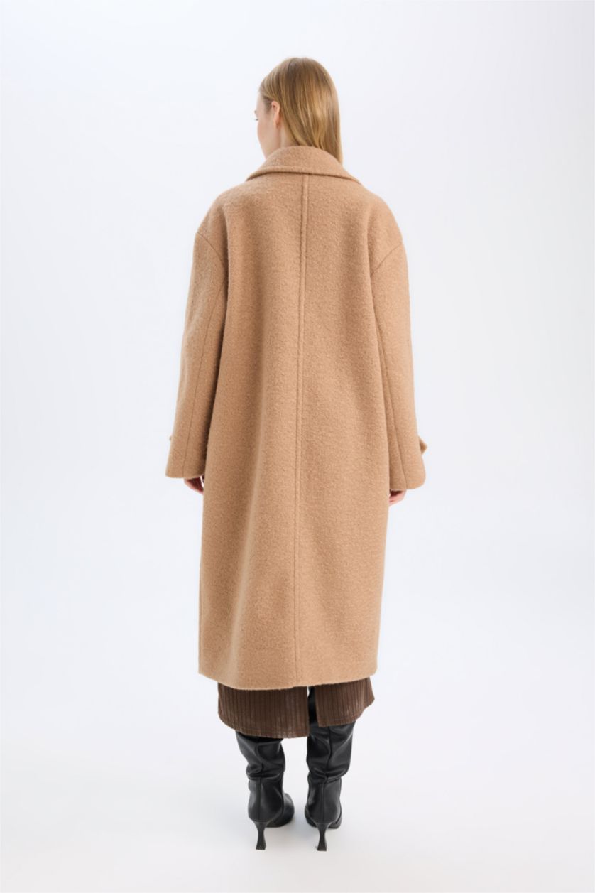 Kadın Camel Regular Fit  Uzun Kaşe Kaban Apoletli Ceket Yaka Cepli Düğmeli