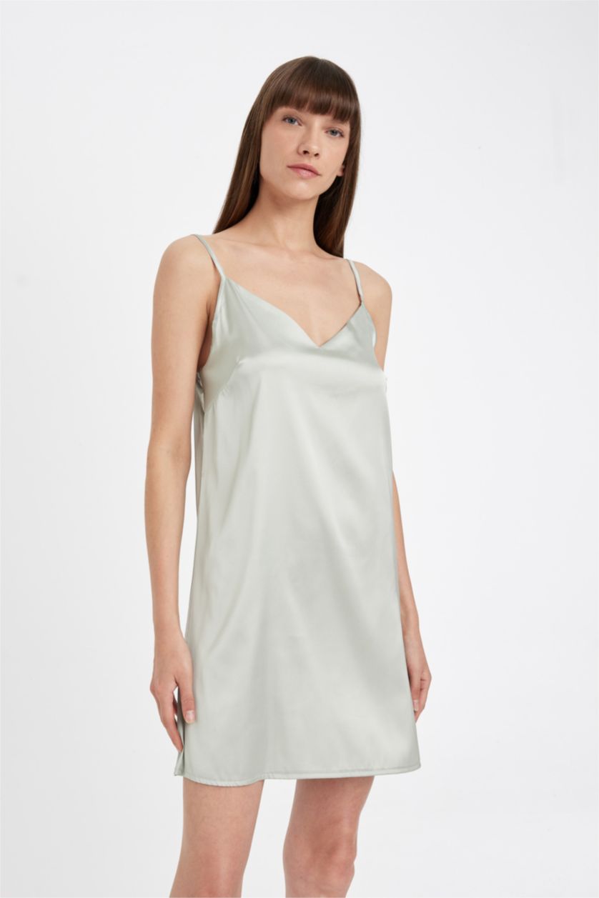 نساء نعناع فستان ستان قصة عادية بياقة V Fall in Love من