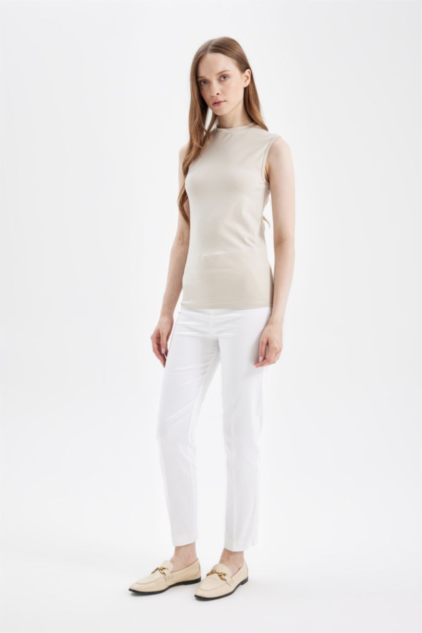 Kadın Bej Bisiklet Yaka Basic Düz Kolsuz Tişört