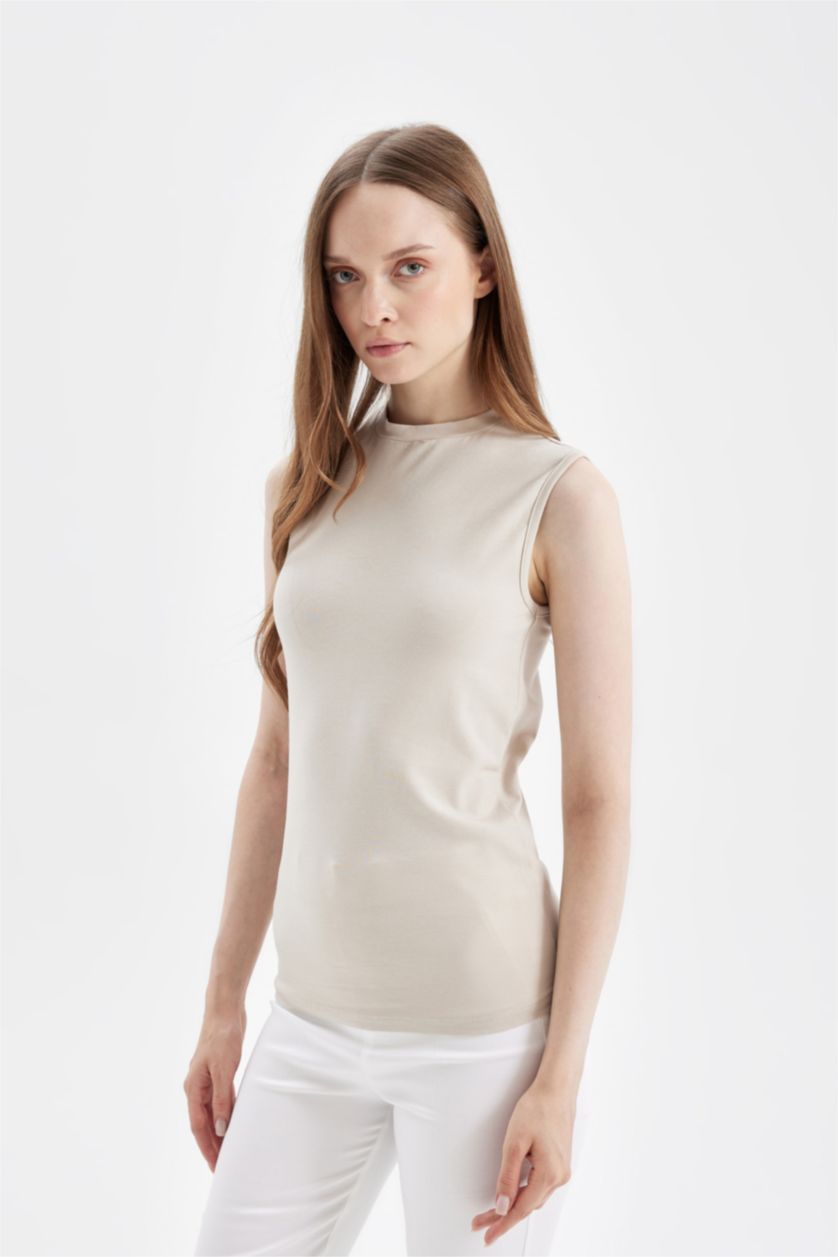 Kadın Bej Bisiklet Yaka Basic Düz Kolsuz Tişört