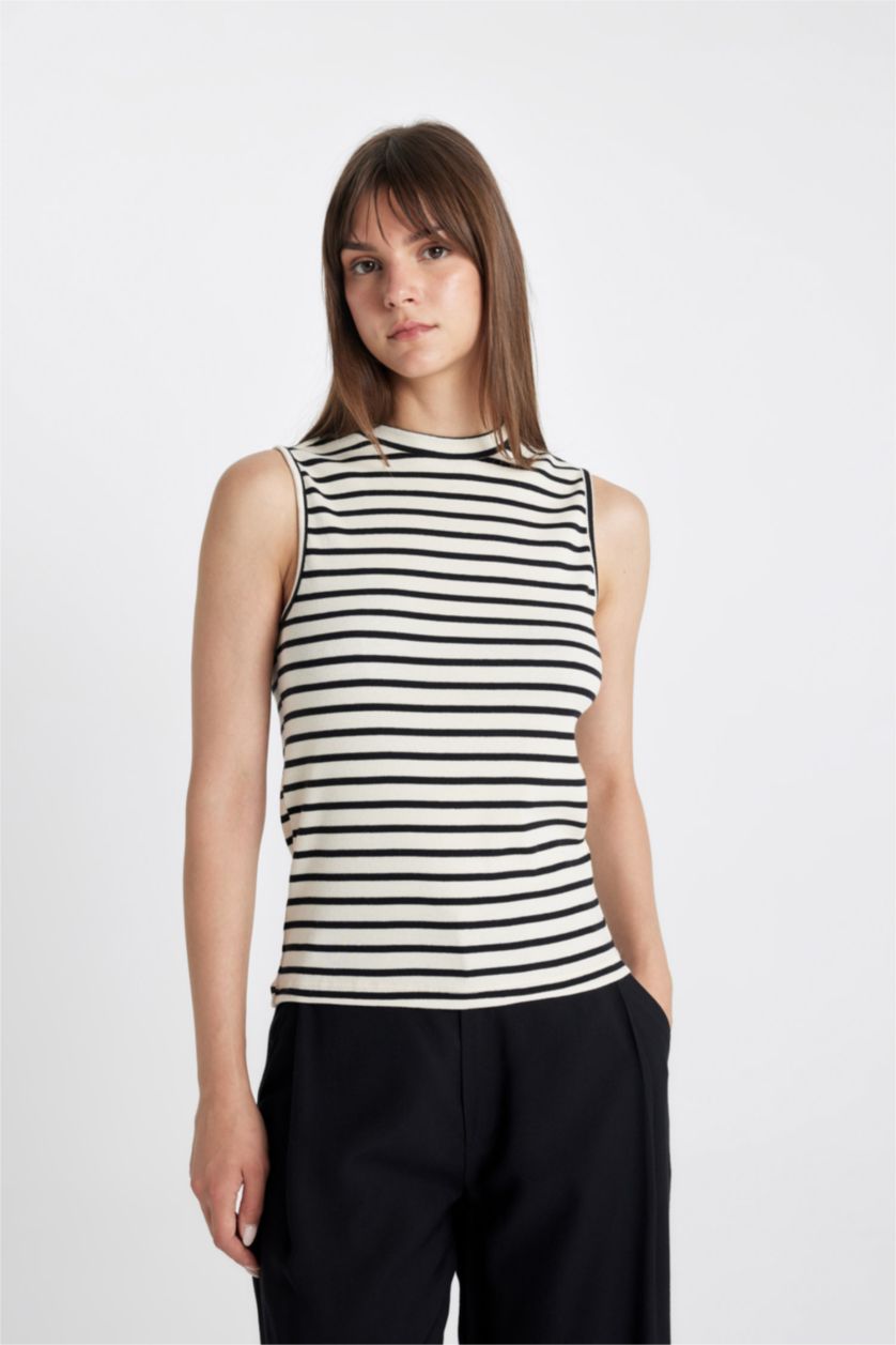 Kadın Siyah Bisiklet Yaka Fitilli Kaşkorse Çizgili Kolsuz Tişört