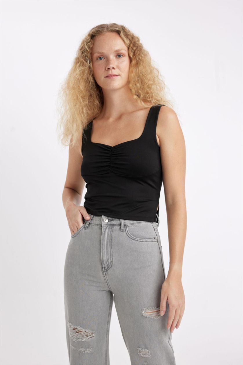 Kadın Siyah Fıtted Kalp Yaka Atlet