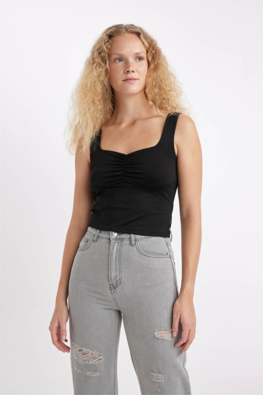 Kadın Siyah Fıtted Kalp Yaka Atlet