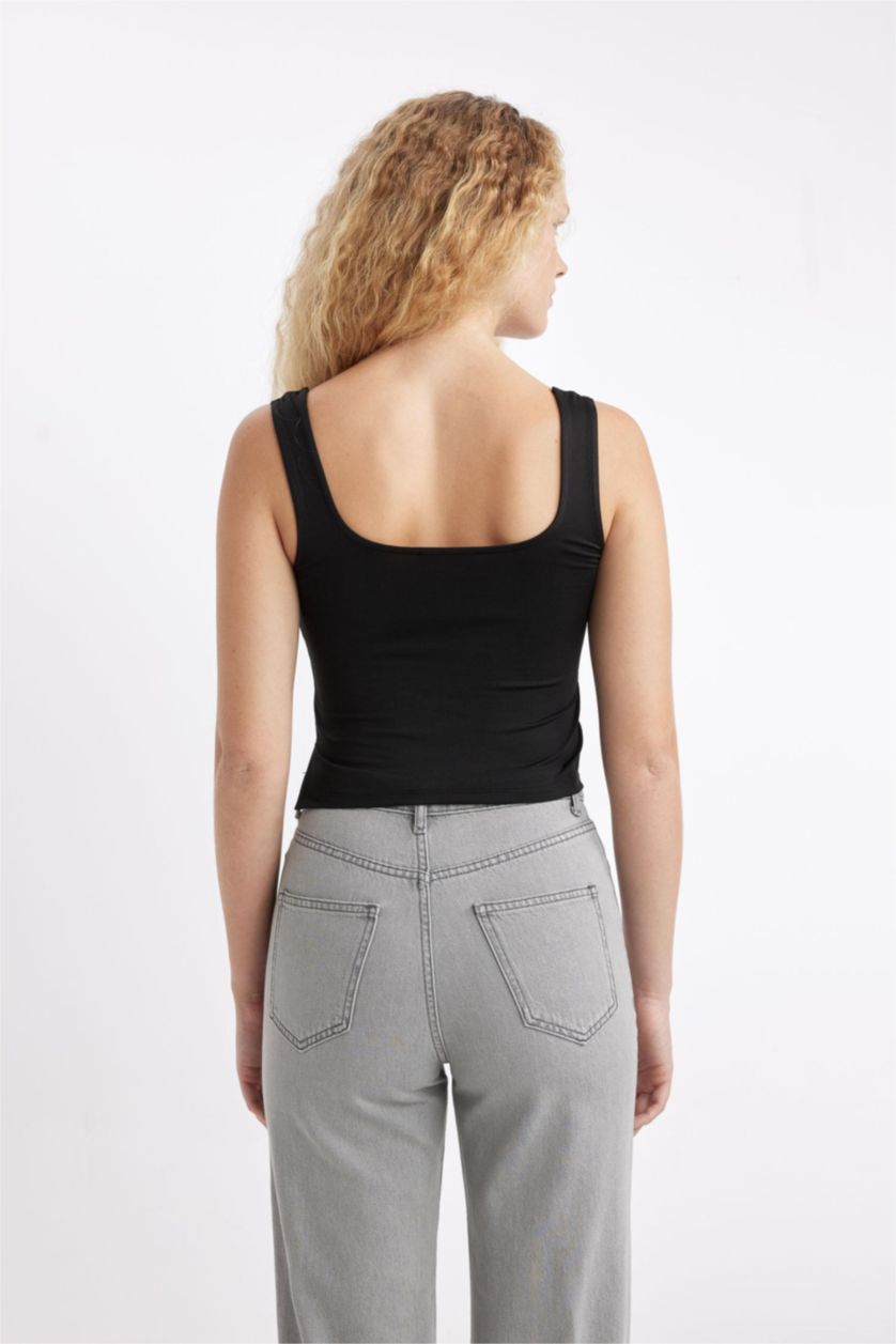 Kadın Siyah Fıtted Kalp Yaka Atlet