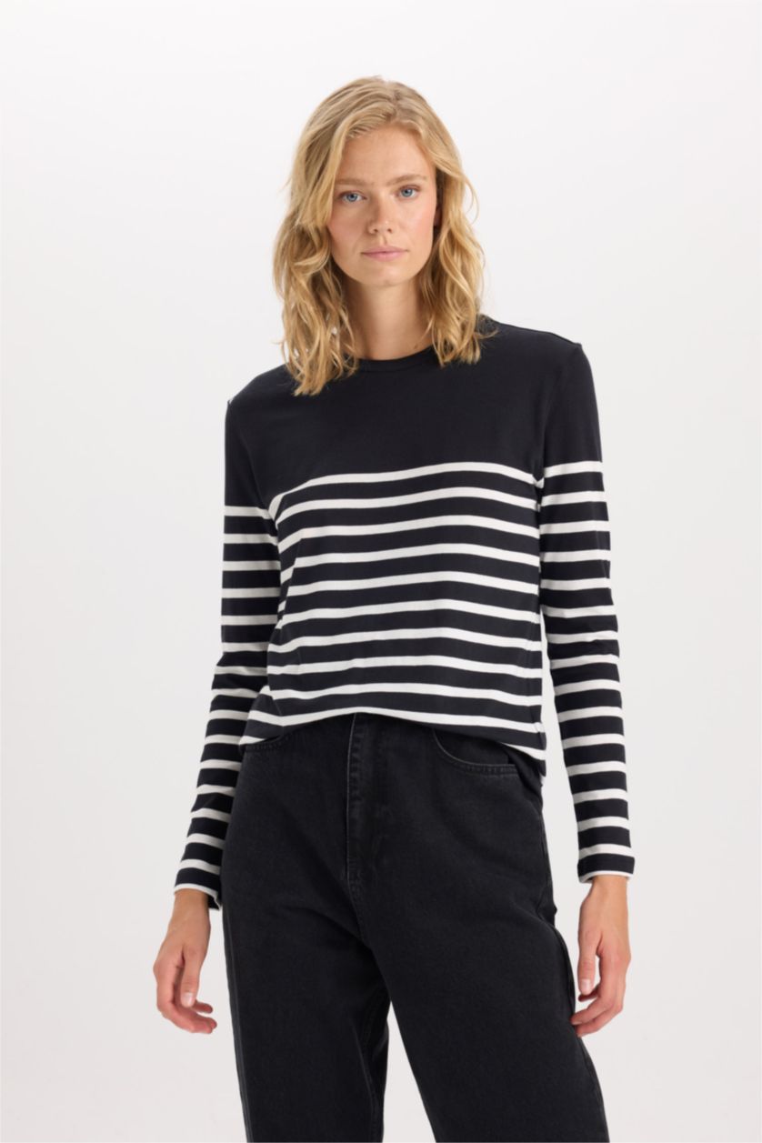 حريمي أسود تيشيرت كم طويل قصة عادية برقبة مستديرة