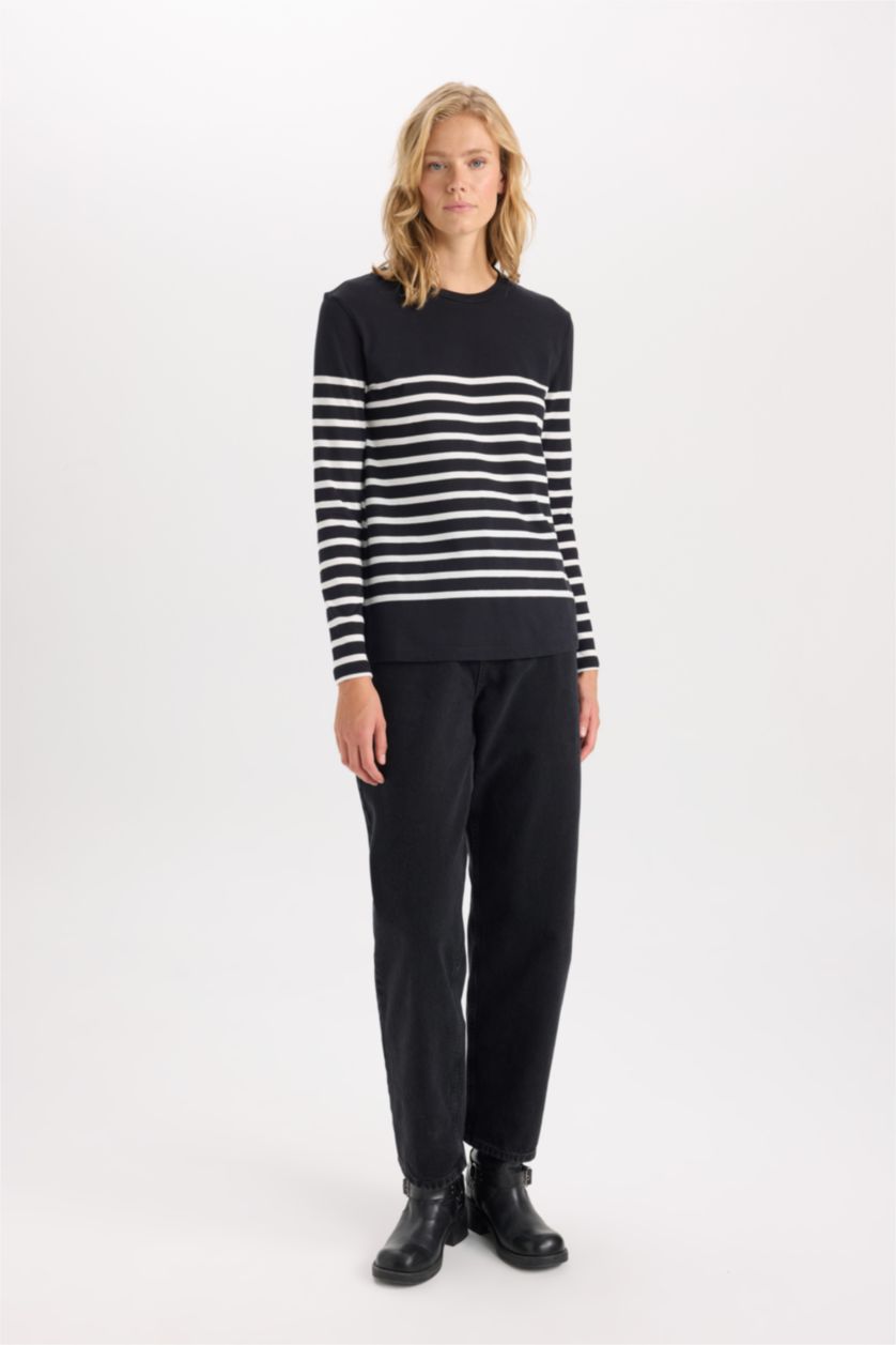 حريمي أسود تيشيرت كم طويل قصة عادية برقبة مستديرة