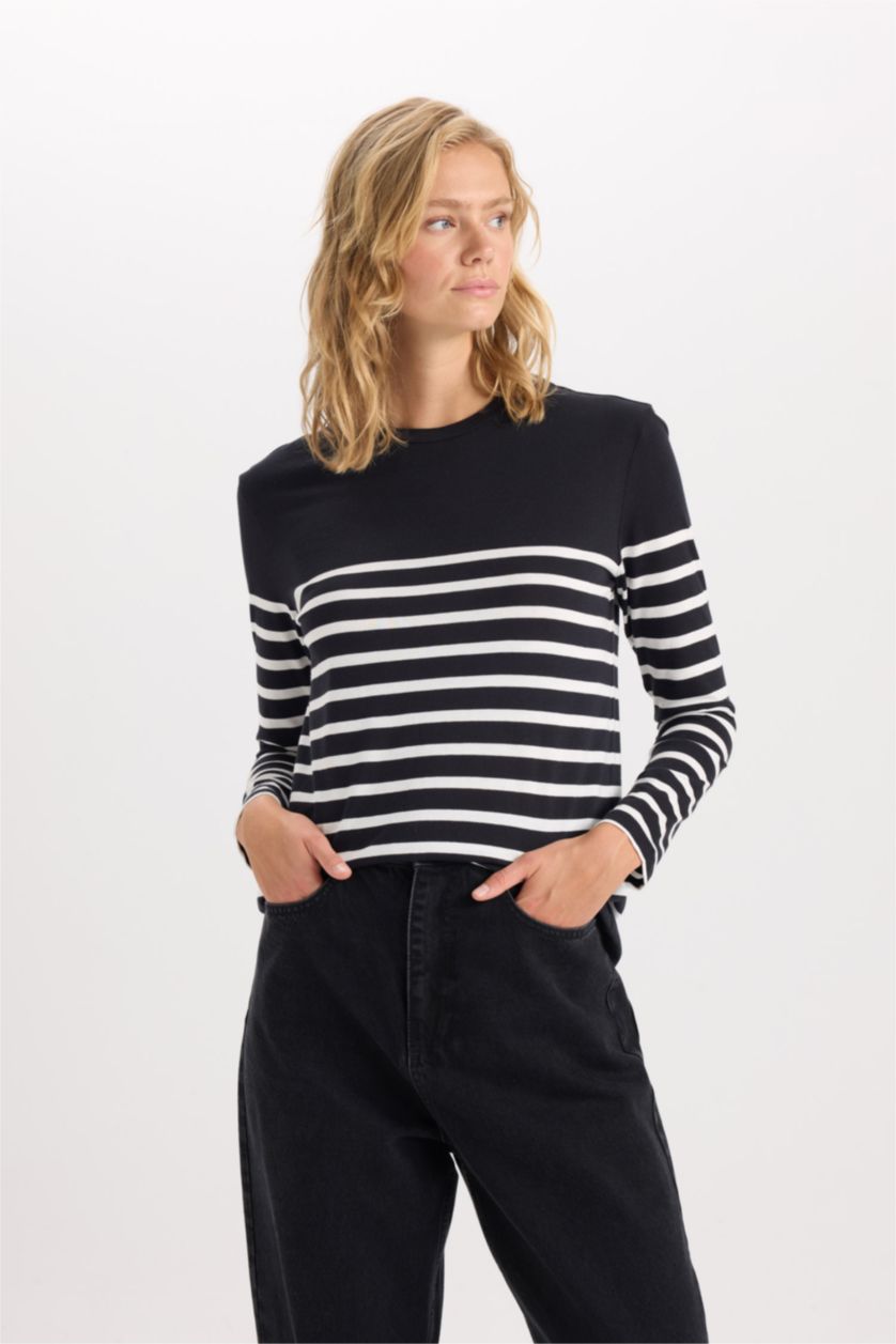 حريمي أسود تيشيرت كم طويل قصة عادية برقبة مستديرة