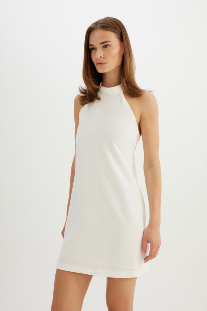 Woman White Crepe Mini Dress