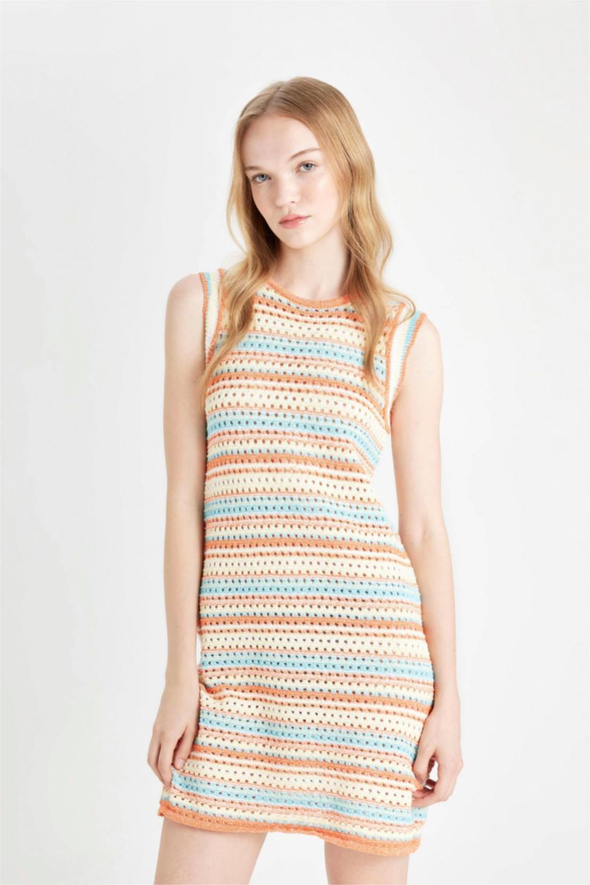 Kadın Turuncu Coool Desenli Bisiklet Yaka Kroşe Kolsuz Mini Triko Elbise