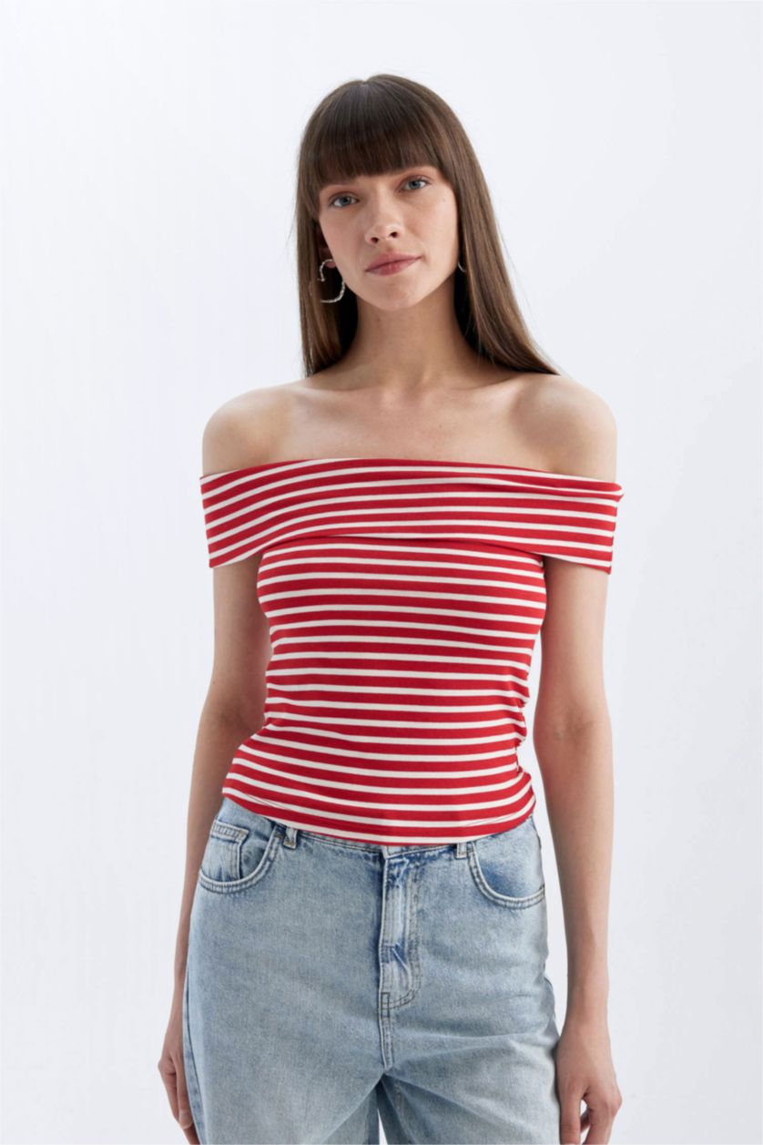 WOMAN Red Fitted Off Shoulder Short Sleeve T-Shirt
