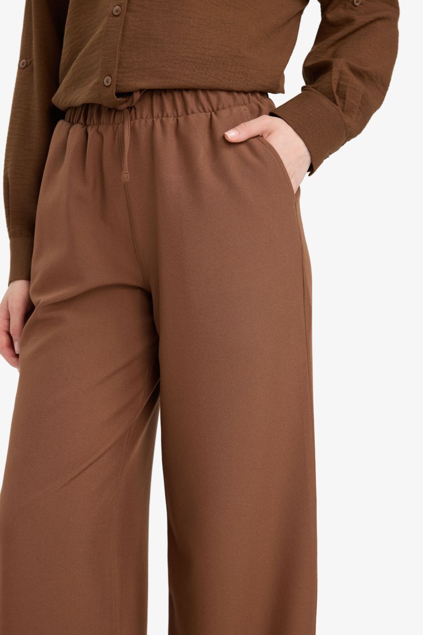 نساء بني بنطرون وايد ليج برجل واسع