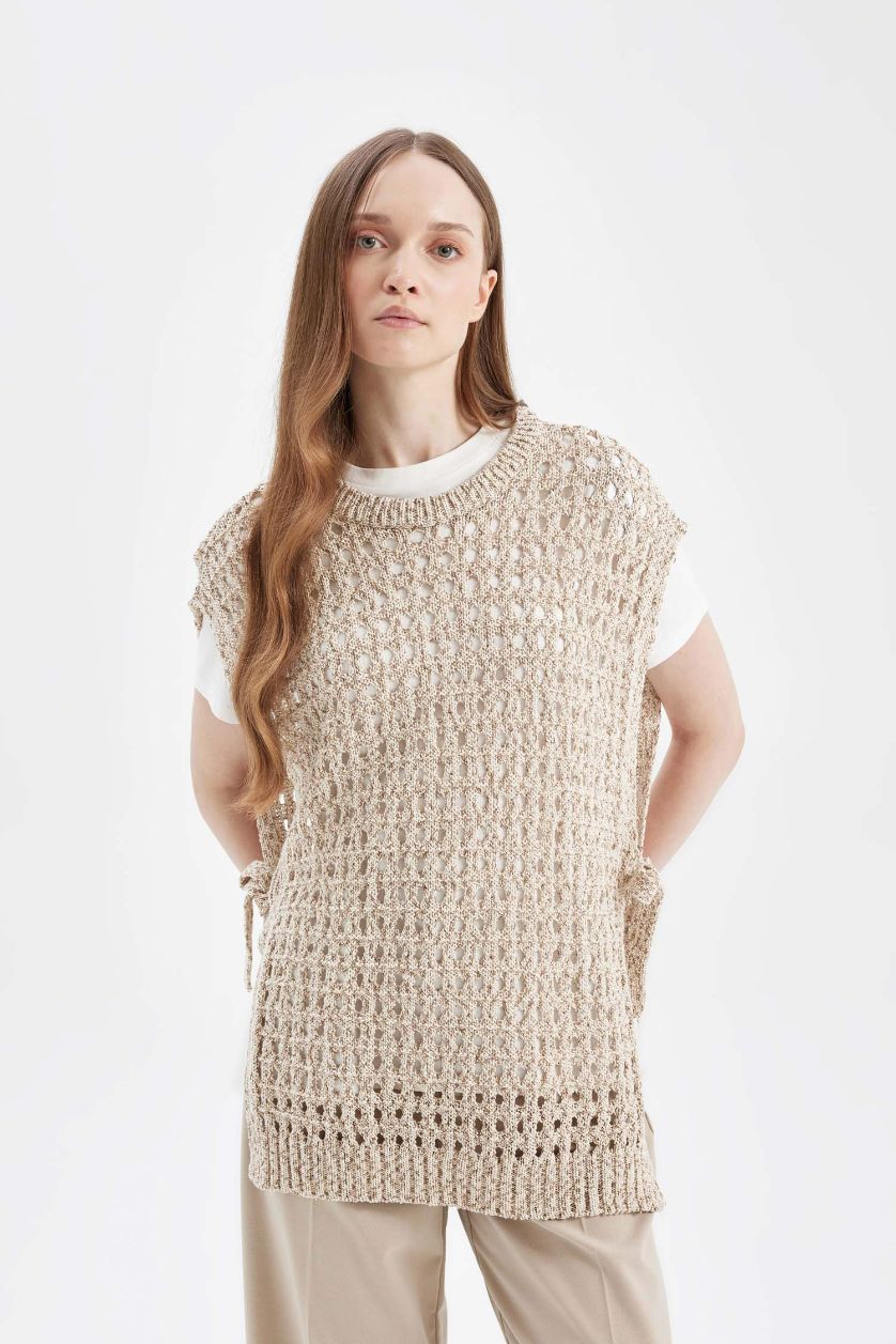 Kadın Bej Bisiklet Yaka Yandan Bağlamalı Ajurlu Triko Süveter