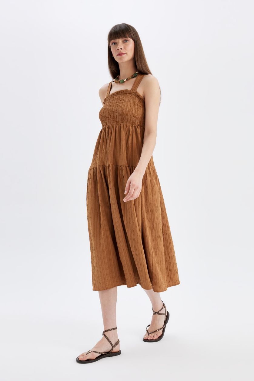 Kadın Camel Kare Yaka Askılı Midi Elbise