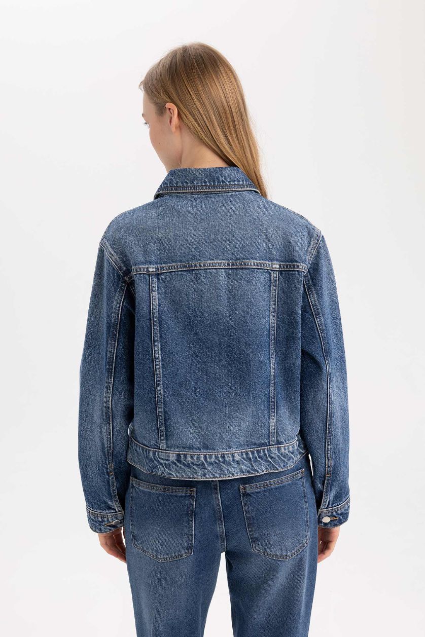 Kadın Mavi Regular Fit Düğmeli Yıkamalı Denim Ceket