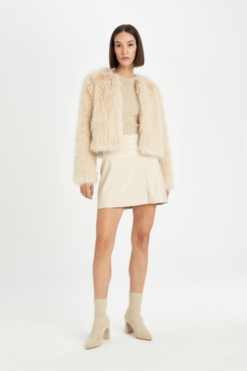 Kadın Ekru Relax Fit Kısa Suni Kürk Ceket Mont