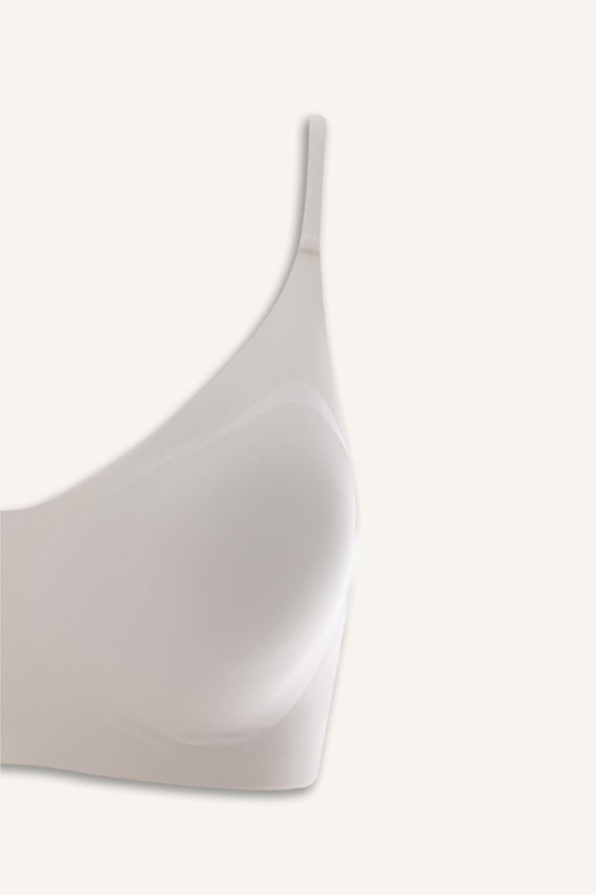 نساء بيج فاتح حمالة الصدر