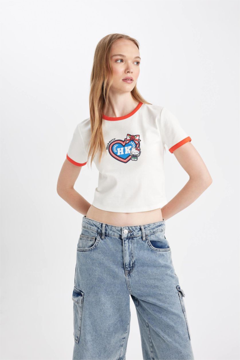 Kadın Kırık Beyaz Coool Hello Kitty Fitted Bisiklet Yaka Ribana Kısa Kollu Tişört