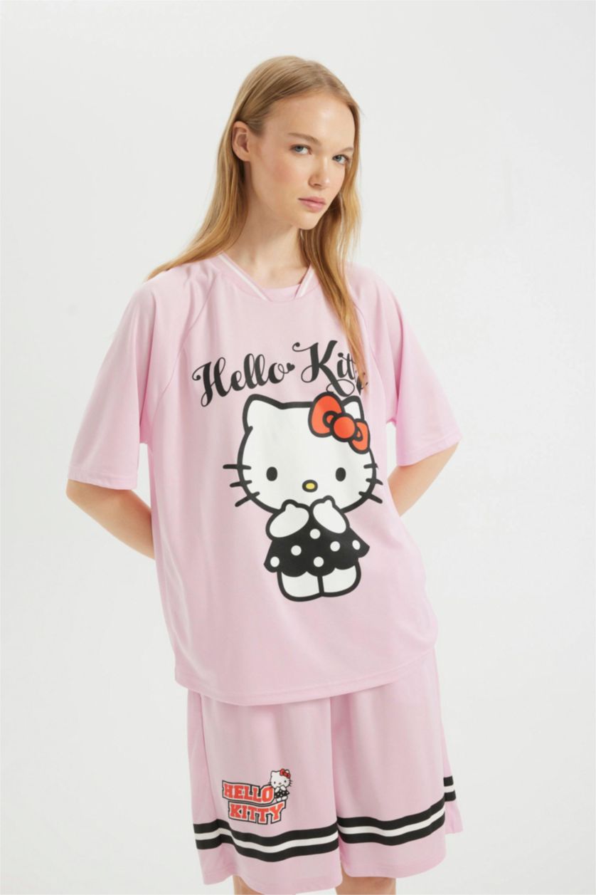 Woman Pink Hello Kitty Oversize Fit V-Neck Printed T-Shirt