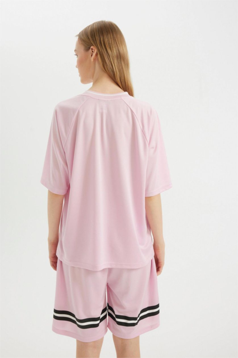 Woman Pink Hello Kitty Oversize Fit V-Neck Printed T-Shirt