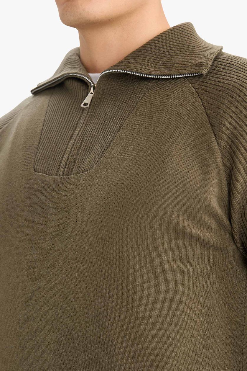 MAN Dark Khaki Boy Standard Fit Half Zipper Stand Collar Knitted Pullover