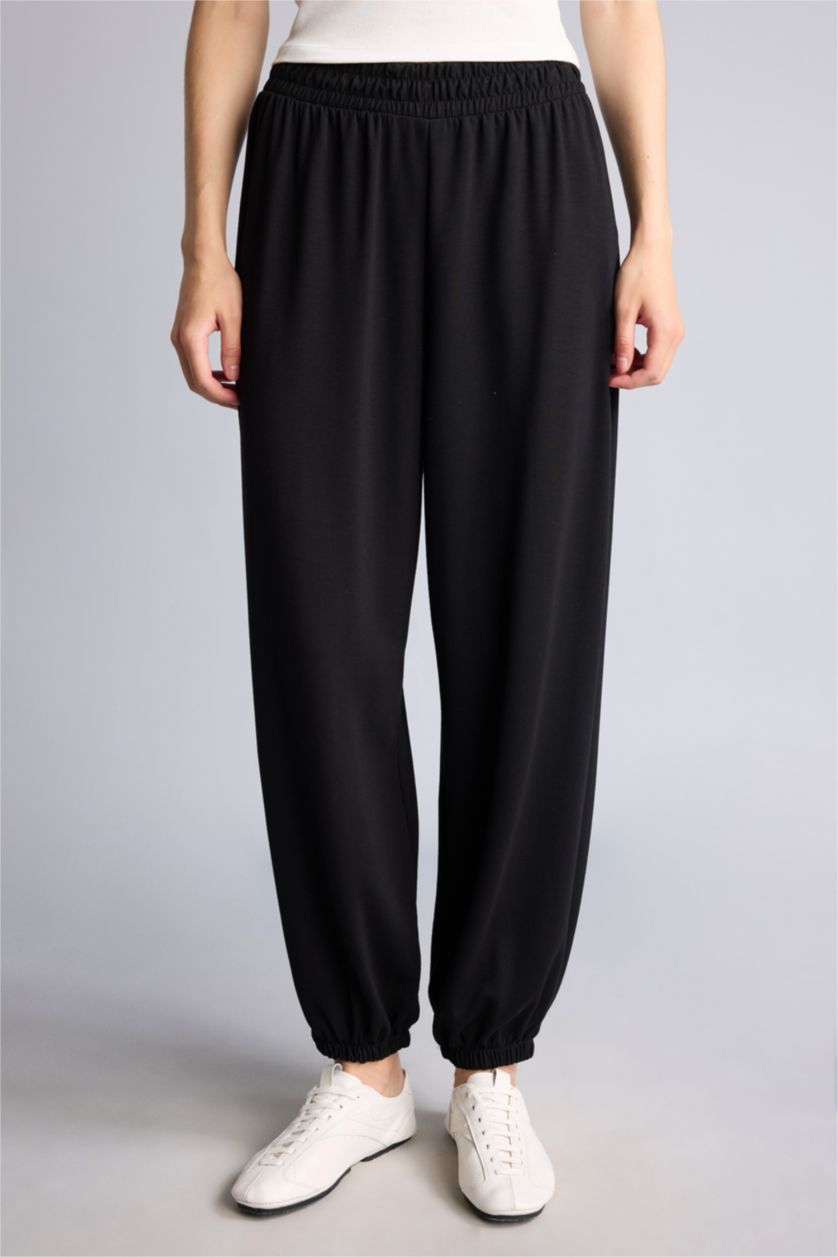 Women Black jogger Thin Sweatshirt Fabric Trousers