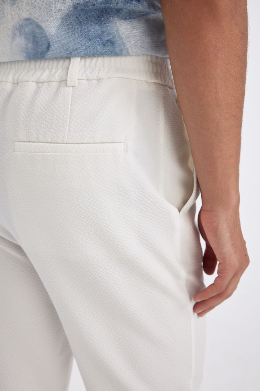 Erkek Kırık Beyaz Krinkıl Bermuda Şort