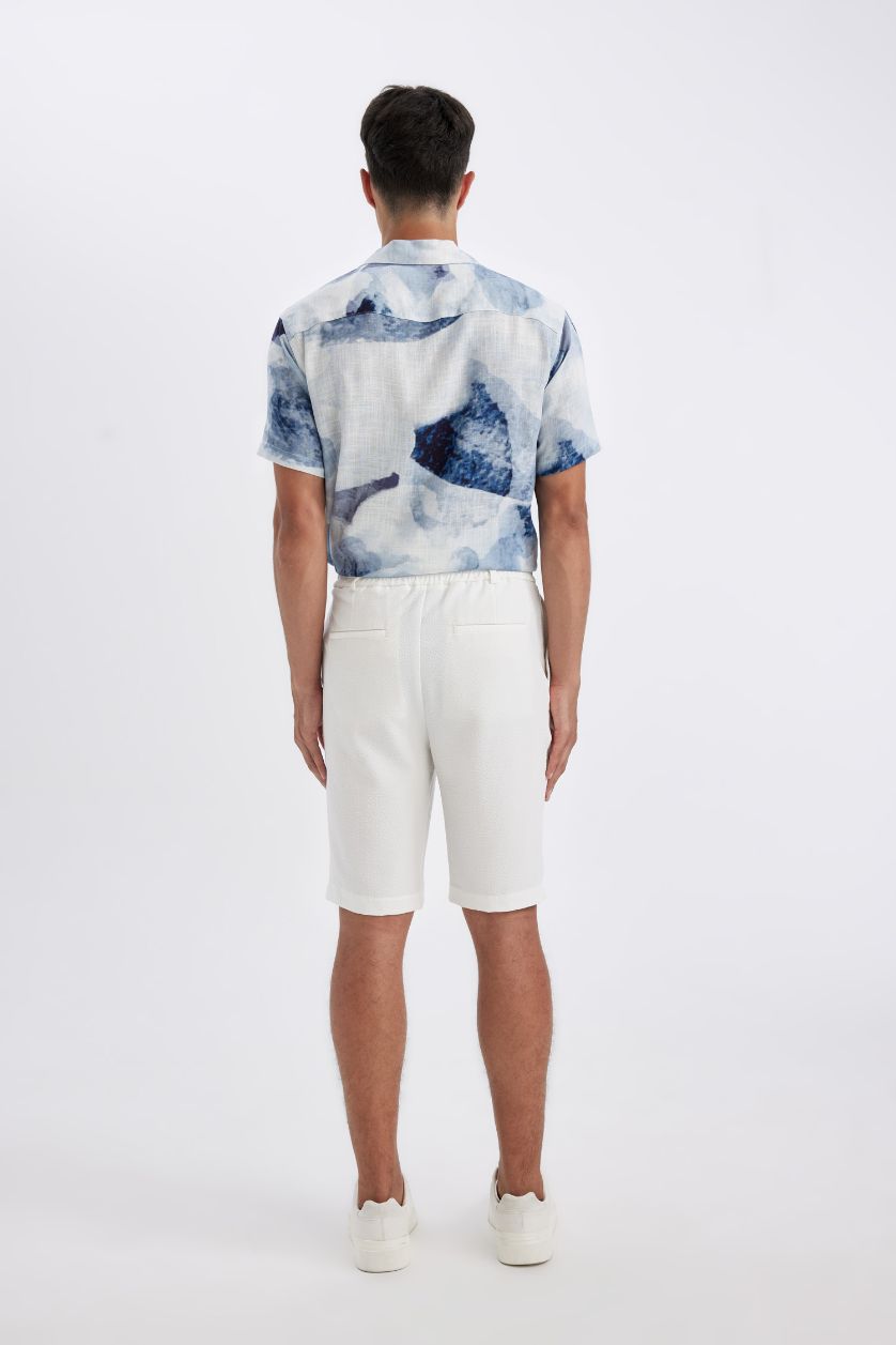 Erkek Kırık Beyaz Krinkıl Bermuda Şort