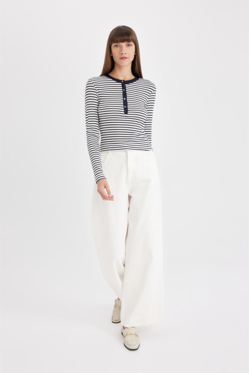 Kadın Lacivert Slim Fit Dar Kesim Bisiklet Yaka Çizgili Fitilli Kaşkorse Düğmeli Uzun Kollu Tişört