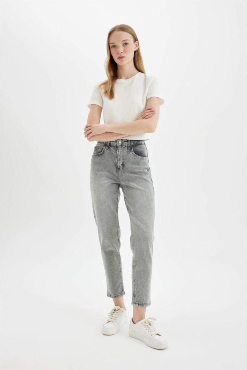 Kadın Gri Comfort Mom Fit Rahat Kalıp Yüksek Bel Bilek Boy Jean Yıkamalı Pantolon
