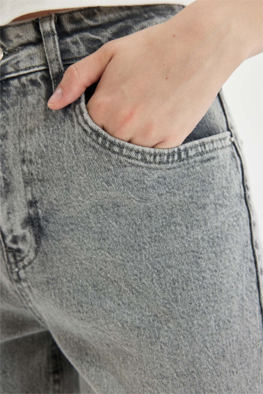 Kadın Gri Comfort Mom Fit Rahat Kalıp Yüksek Bel Bilek Boy Jean Yıkamalı Pantolon