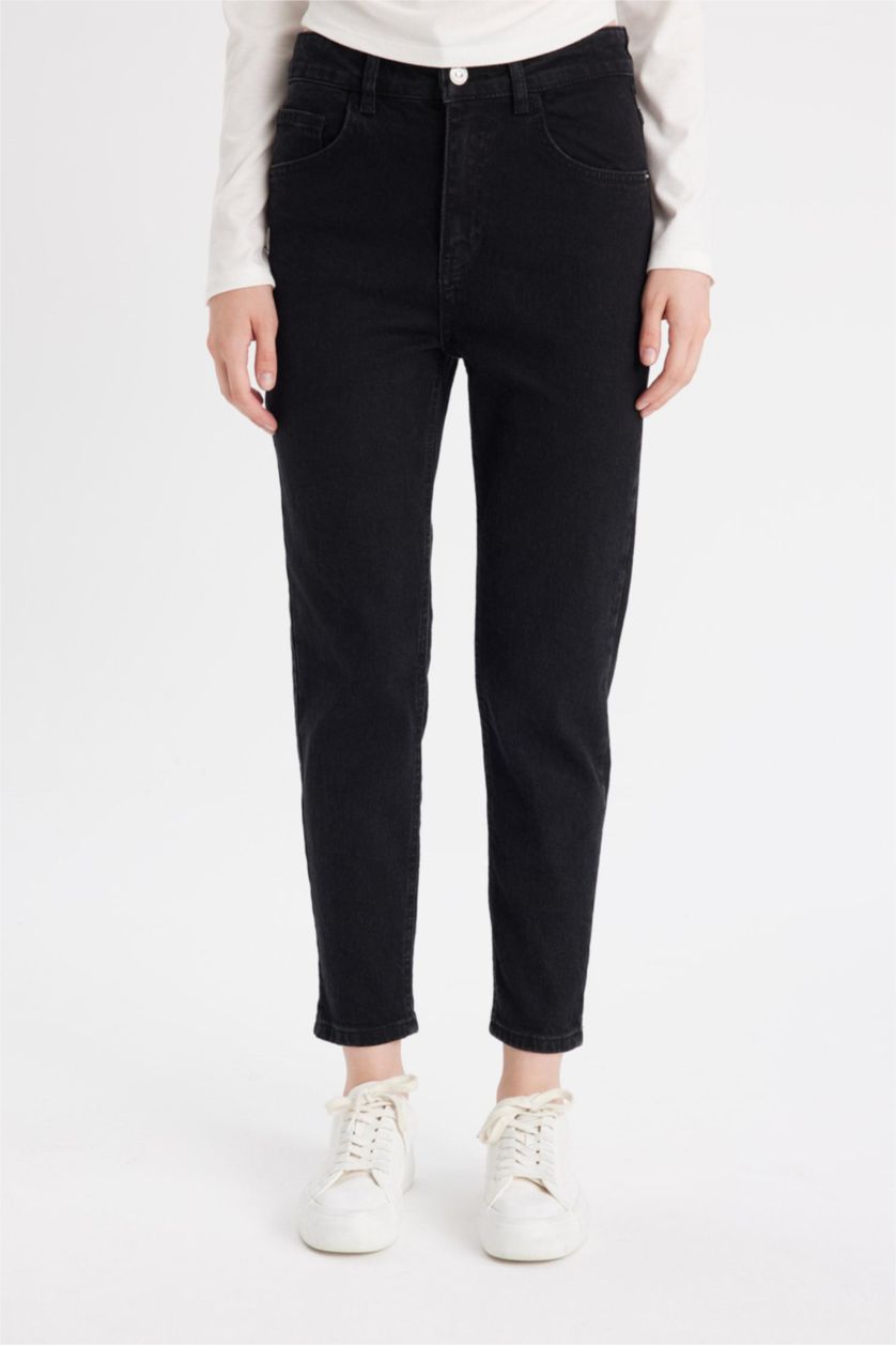 WOMAN Black Comfort Mom High Waist Ankle Length Jeans