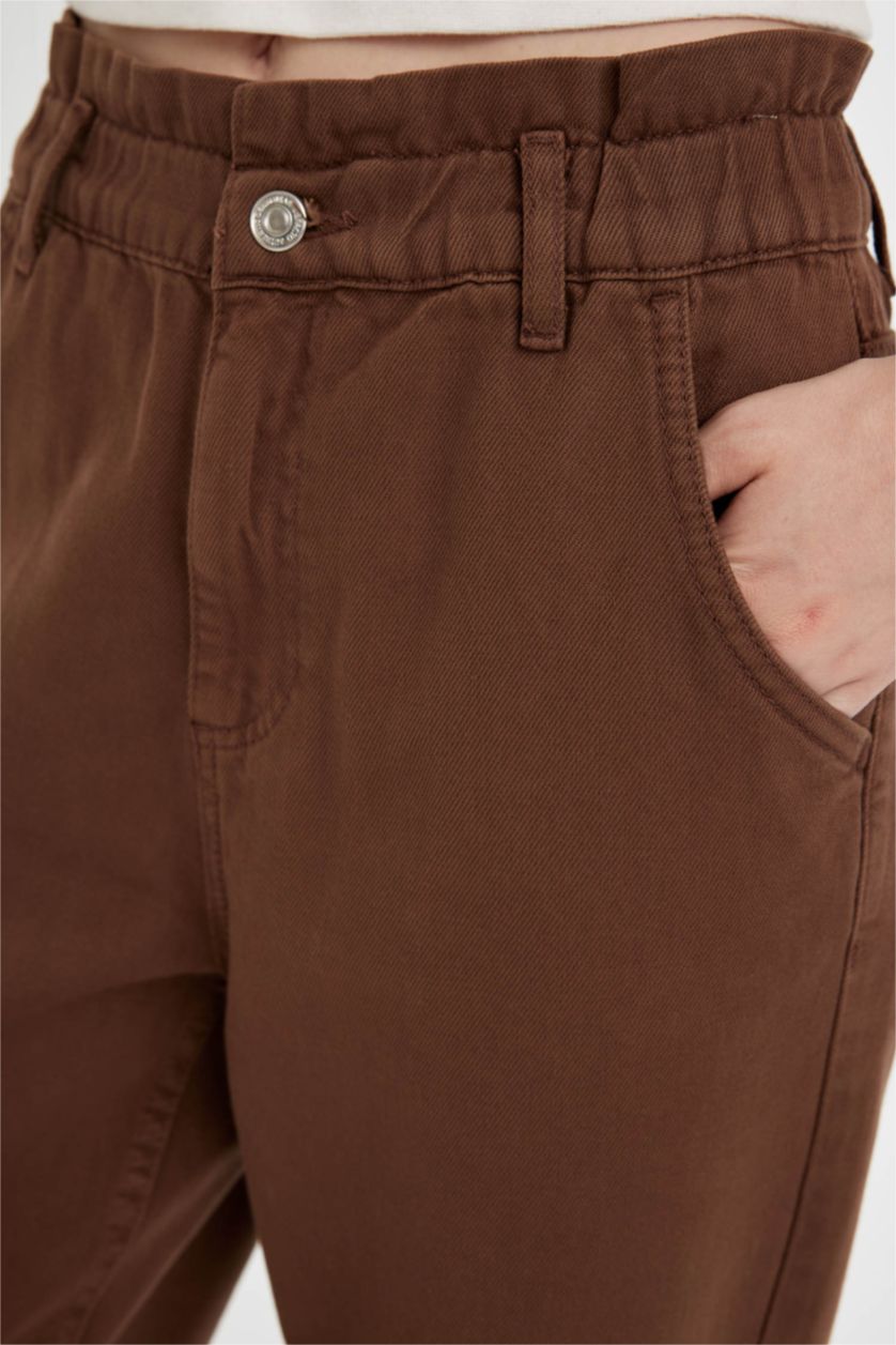 Kadın Kahve Paperbag Yüksek Bel Rahat Kesim Hafif Düz Paça Bilek Boy Jean Pantolon